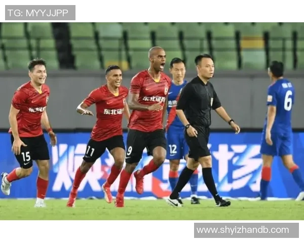 深圳足球队以72分领跑奥运会积分榜展现强劲实力