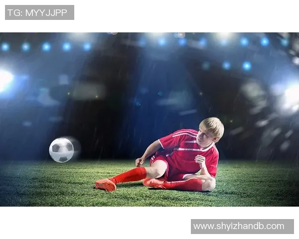 足球明星段位滑铲技巧揭秘如何在比赛中巧妙运用滑铲提升防守能力